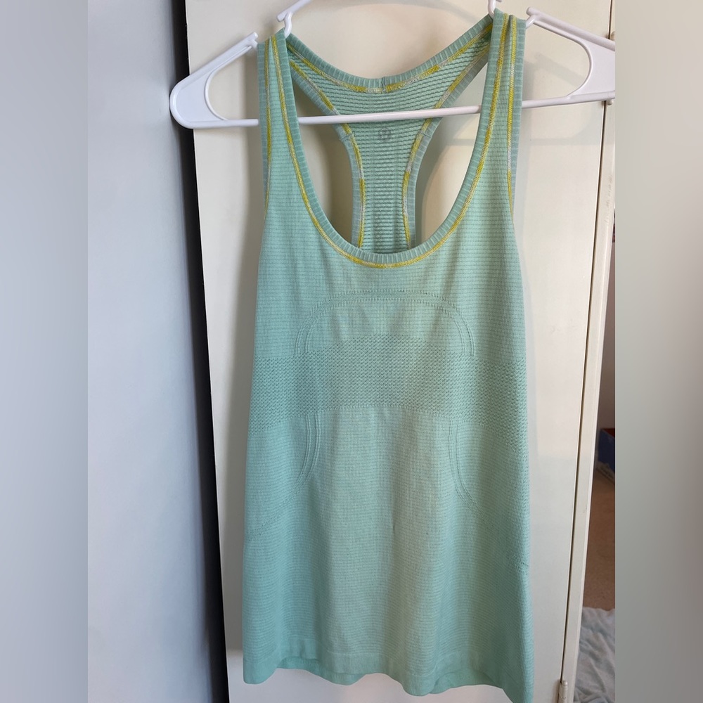 Lululemon, size 6, green